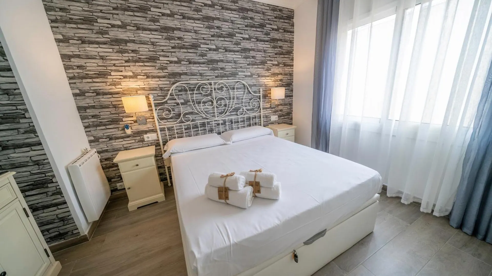 Homeholidaysrentals Maritim V Pineda de Mar